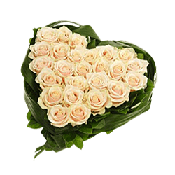 Corazon de rosas blancas